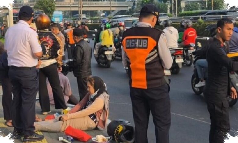 Mobil Boks Tak Sempat Mengerem, 4 Orang Jadi Korban Tabrakan di MT Haryono