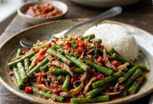 Tumis Kacang Panjang Teri Pedas, Kunci Teri Tetap Renyah dan Sayur Tak Lembek