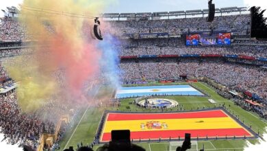 Saat Stadion Menolak Diam, Sepak Bola Menjadi Panggung Solidaritas Kemanusiaan