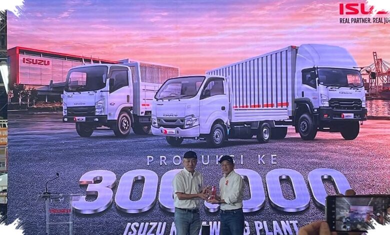 Pabrik Isuzu Karawang Cetak Traga dan ELF Tiap 7 Menit, GIGA Butuh 40 Menit