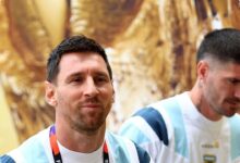Messi Pulang ke Rosario dengan Jet Pribadi, Disambut Pesan Terima Kasih