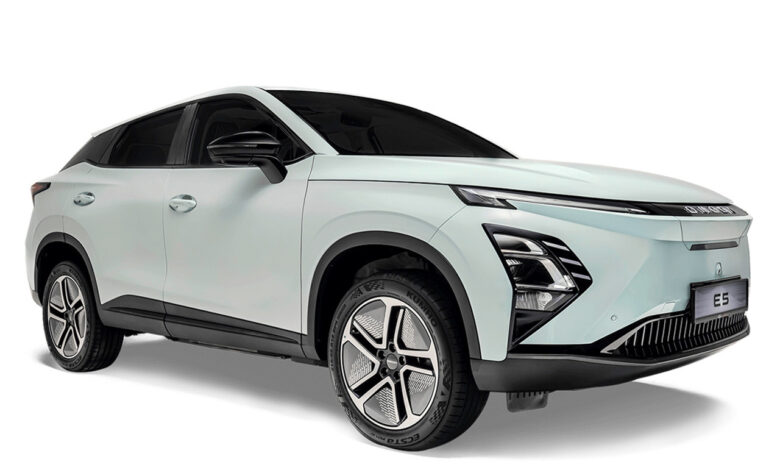 Chery Omoda E5 Pure Ternyata Bukan Versi Polos, Layar 24,6 Inci dan Audio Sony Tetap Ada