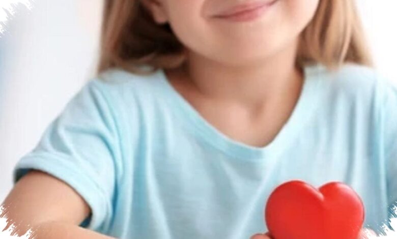 Anak Lama Main Gadget Tak Membuat Jantung Lemah, Ini Penjelasan Dokter