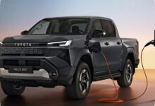 Toyota Hilux 2026 Punya Dua Karakter, Diesel 500 Nm atau EV AWD Rp1,019 Miliar