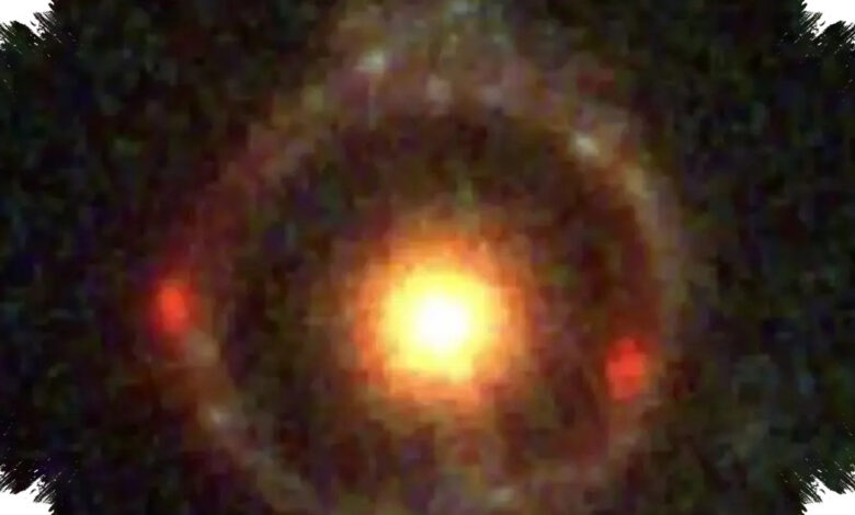 JWST Menangkap Cincin Einstein Terjauh, Galaksi Purba Ini Terlalu Padat