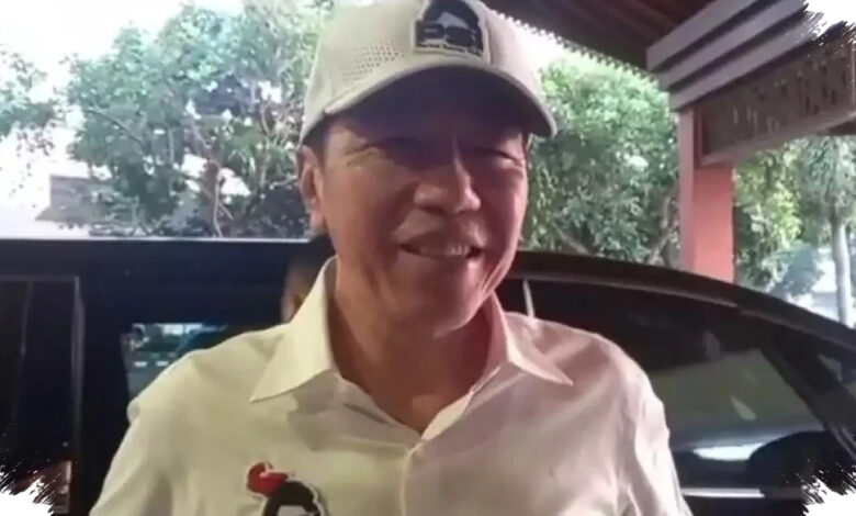 Roy Suryo Soroti Pertemuan Jokowi dengan Teman UGM Jelang Sidang, Singgung Etika Saksi